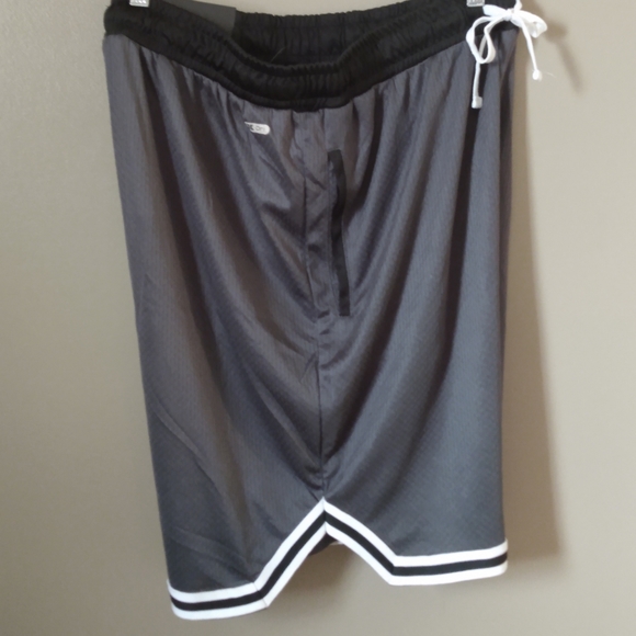 RBX Men's Dark Grey Shorts XL - Picture 7 of 15